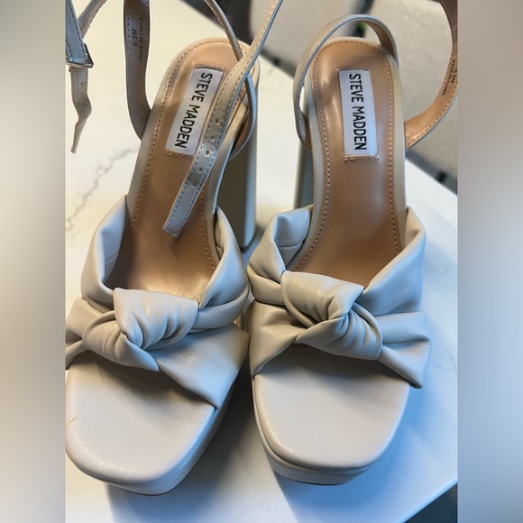 Ivory Steve Madden platforms - Picture 3 of 4
